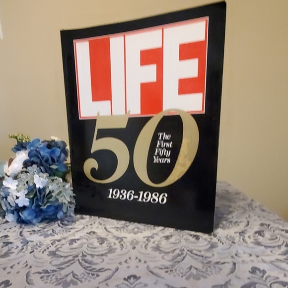 Book - Picture 2 of 4